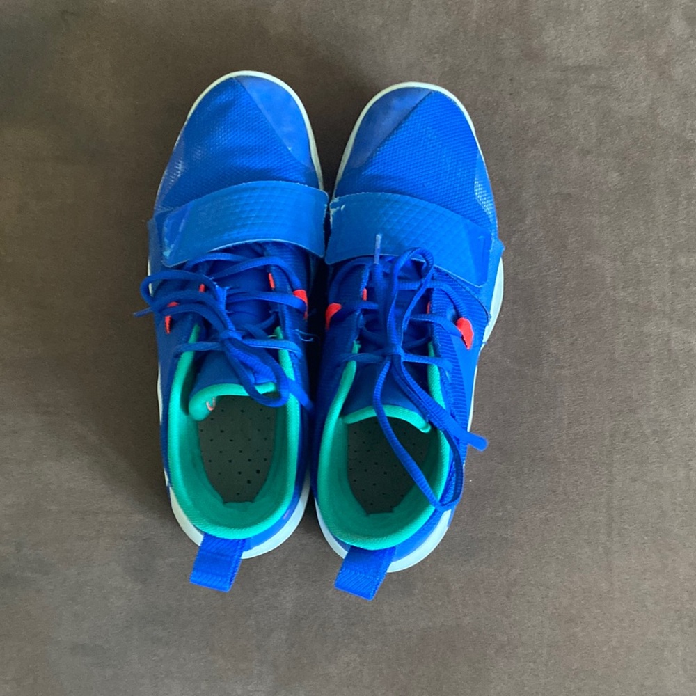 Nike PG3 sized 11. Used but in good condition.